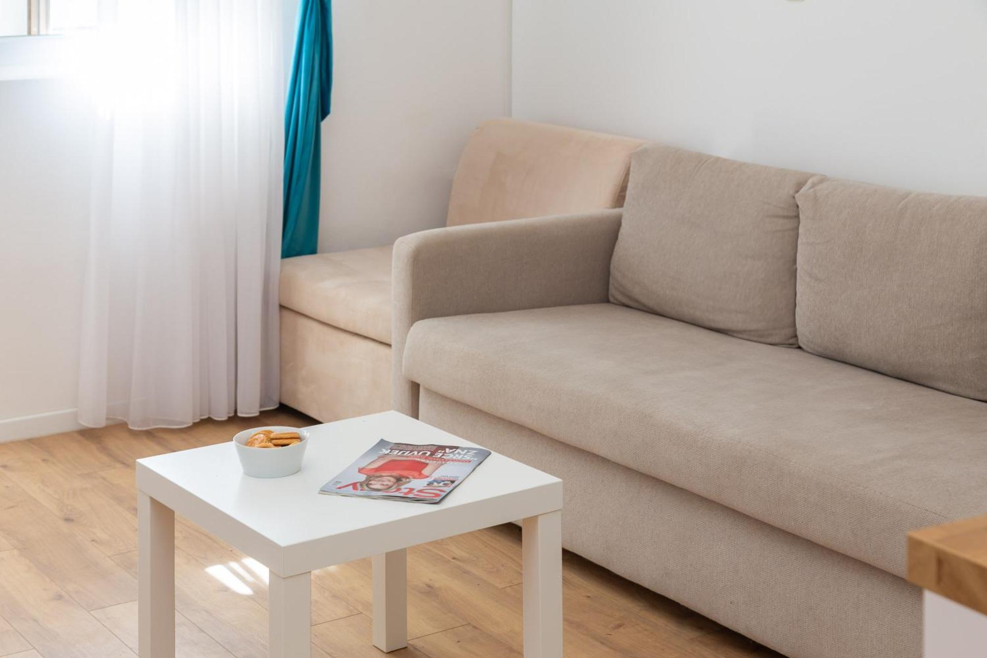 Apartments Near Central Beach With Free Parking Makarska Room photo